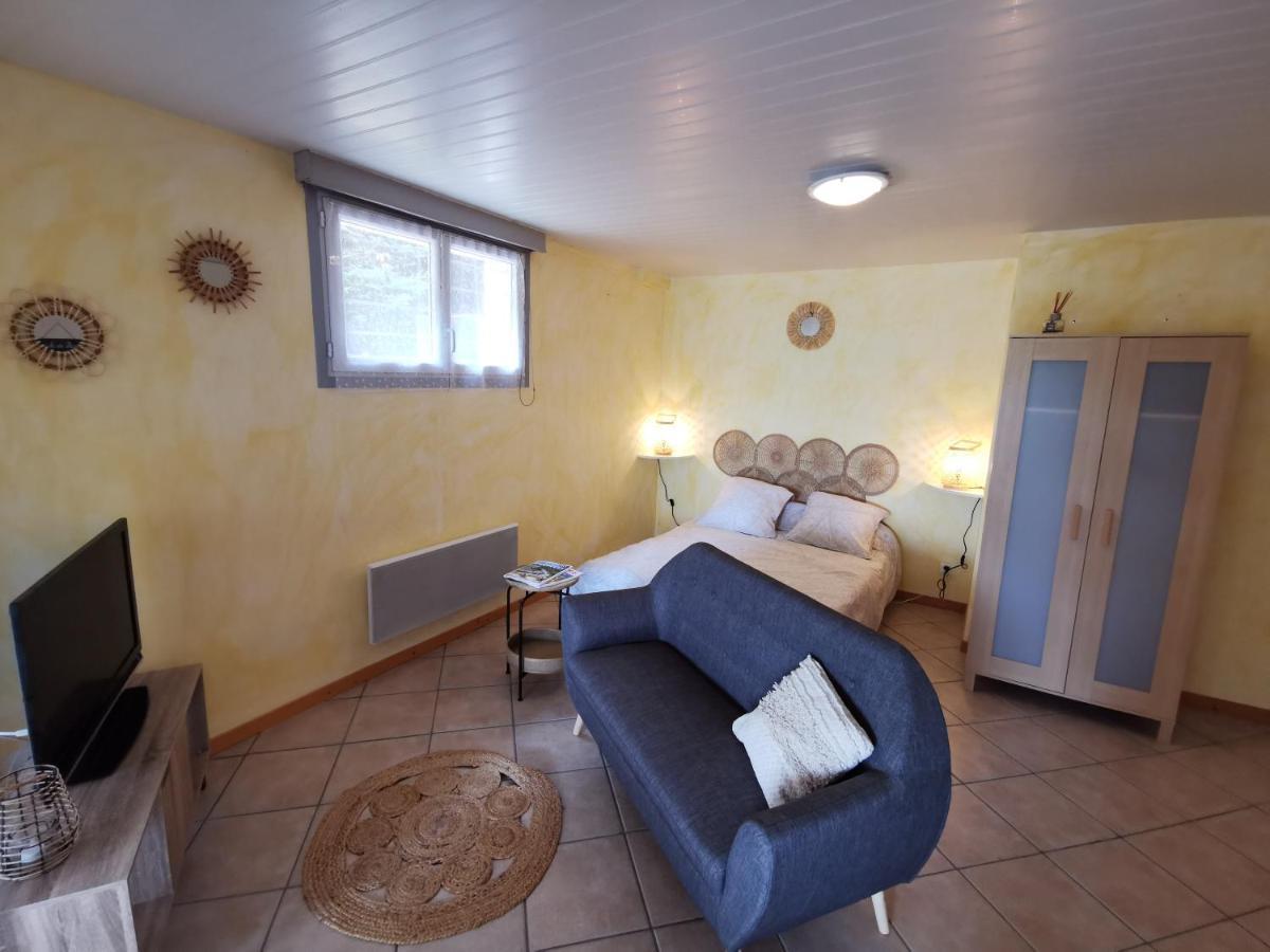 Gites Sud Ardeche Lou Quieou Uzer  Екстериор снимка